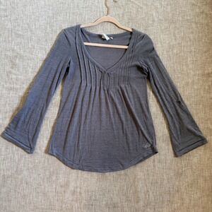 Rip Curl Pintuck Pleated Bell Sleeve Top Small Gray Boho V-Neck Surf Tee